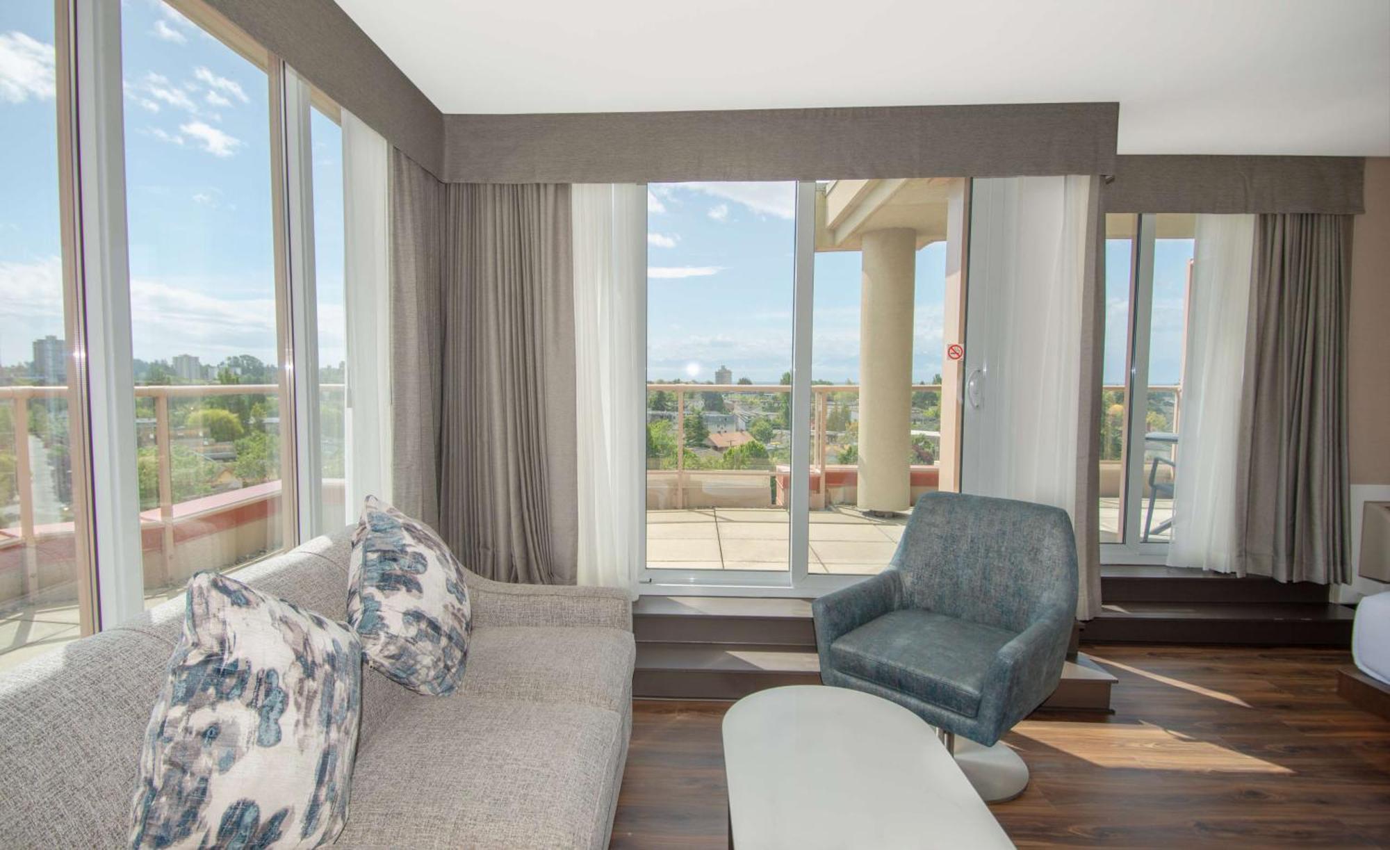 Hotel Coast & Marina By Apa