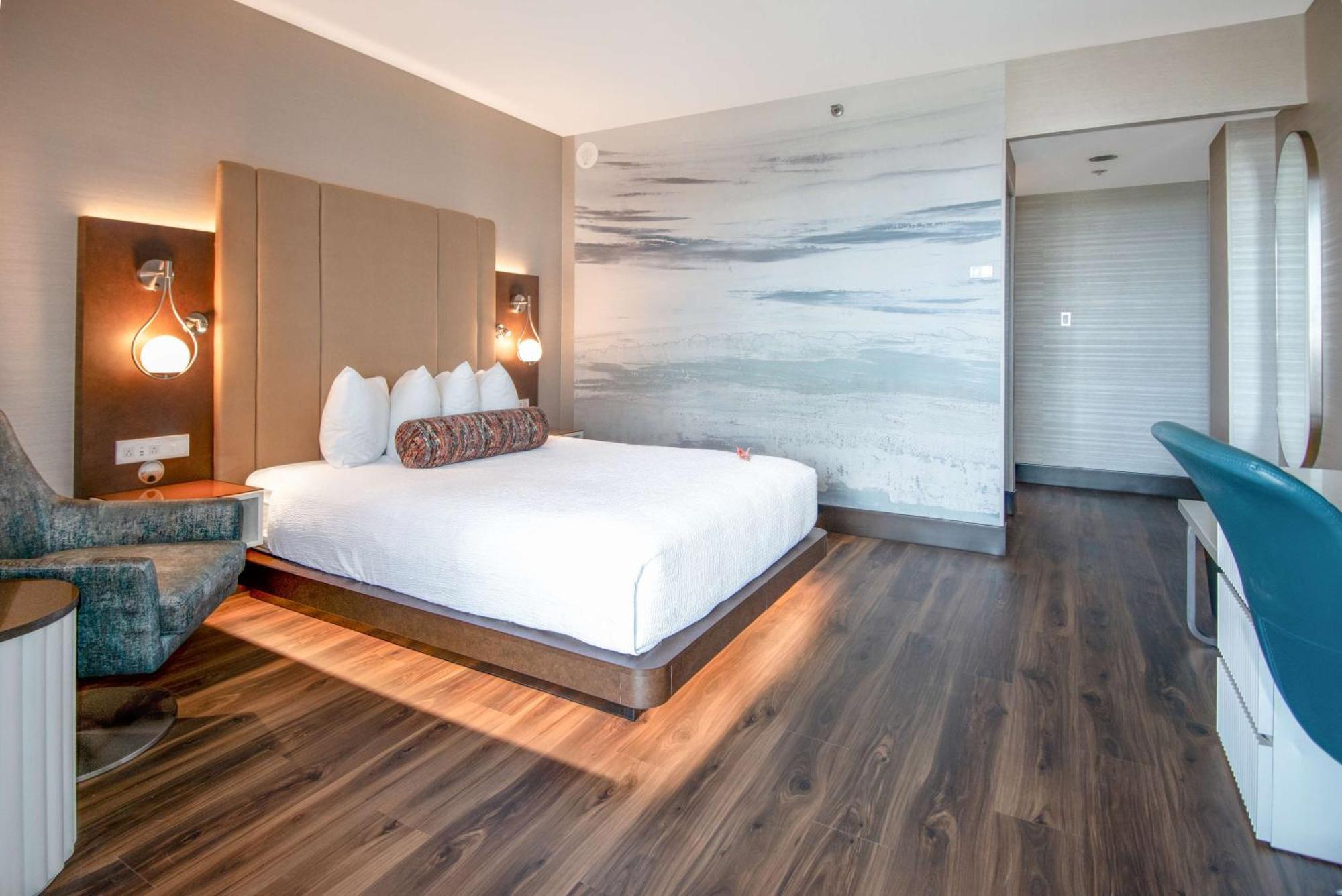 Hotel Coast & Marina By Apa Victoria
