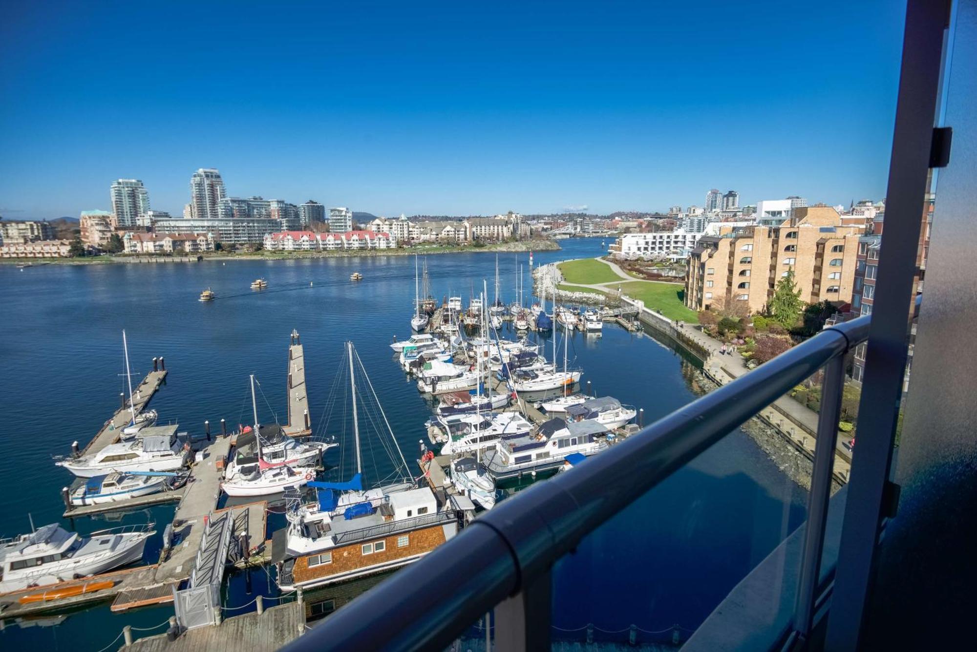 Coast & Marina By Apa Hotel