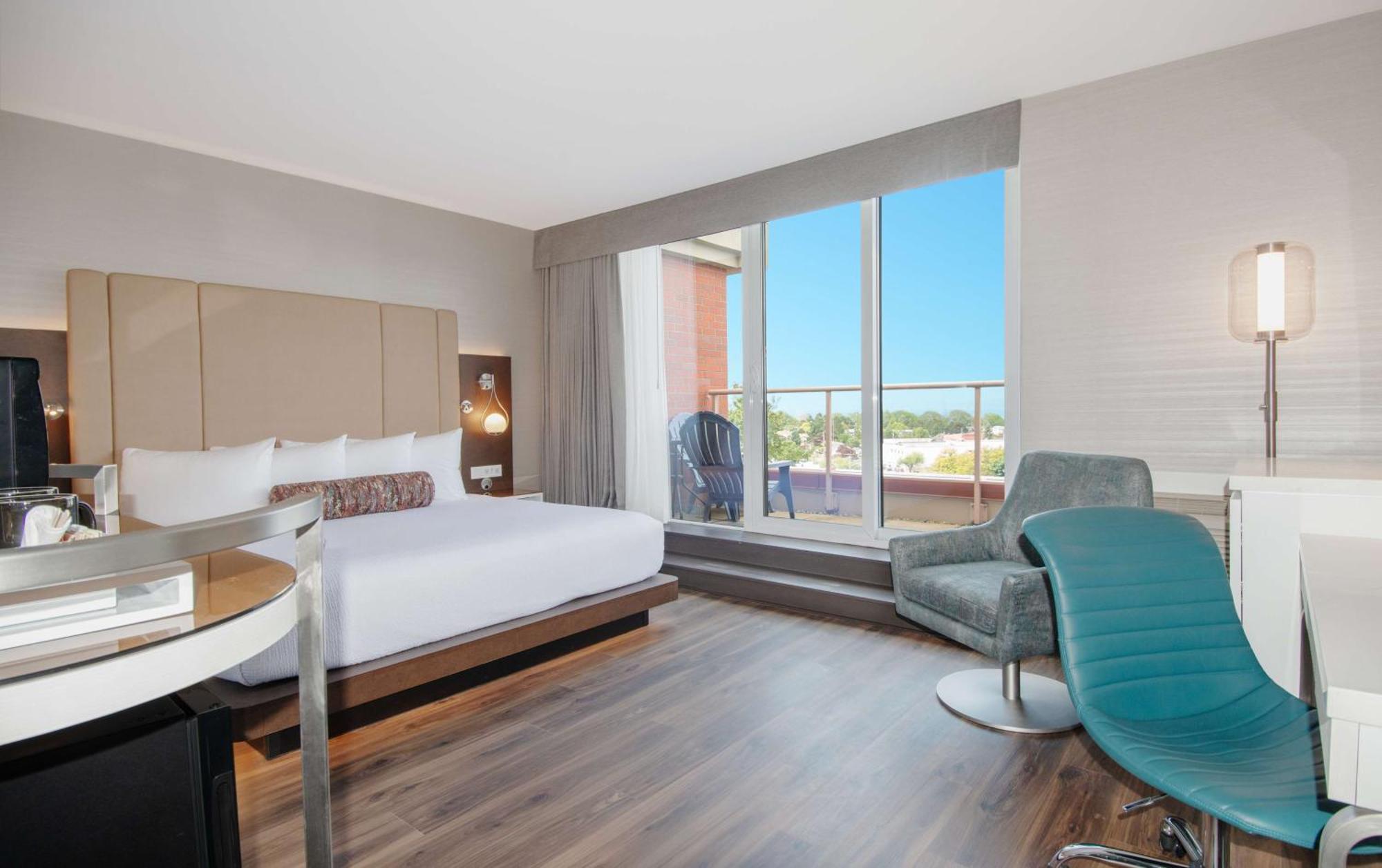 Coast & Marina By Apa Hotel