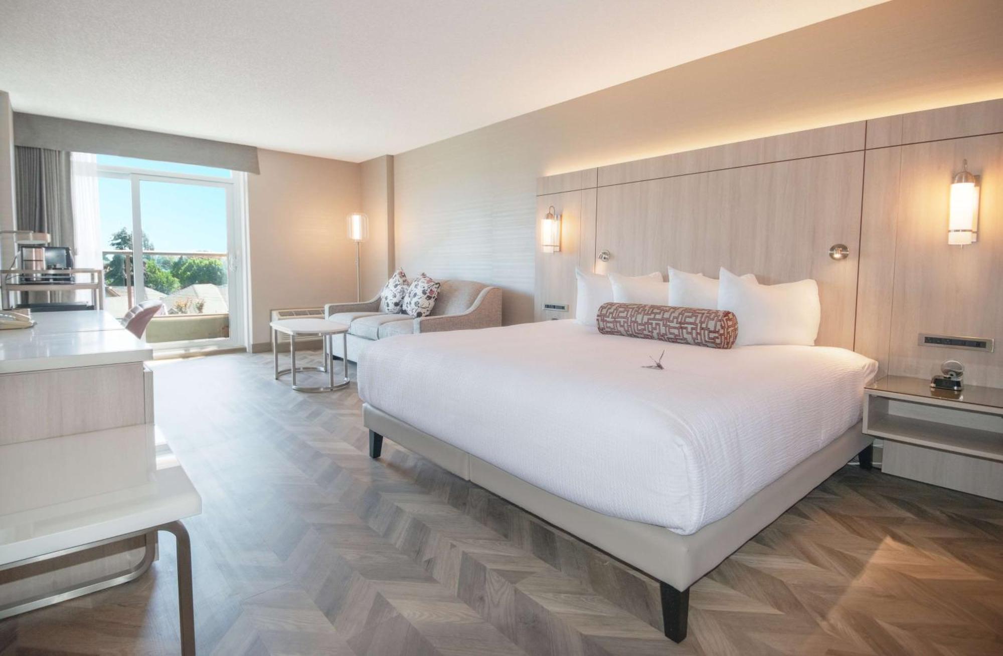 Hotel Coast & Marina By Apa Victoria